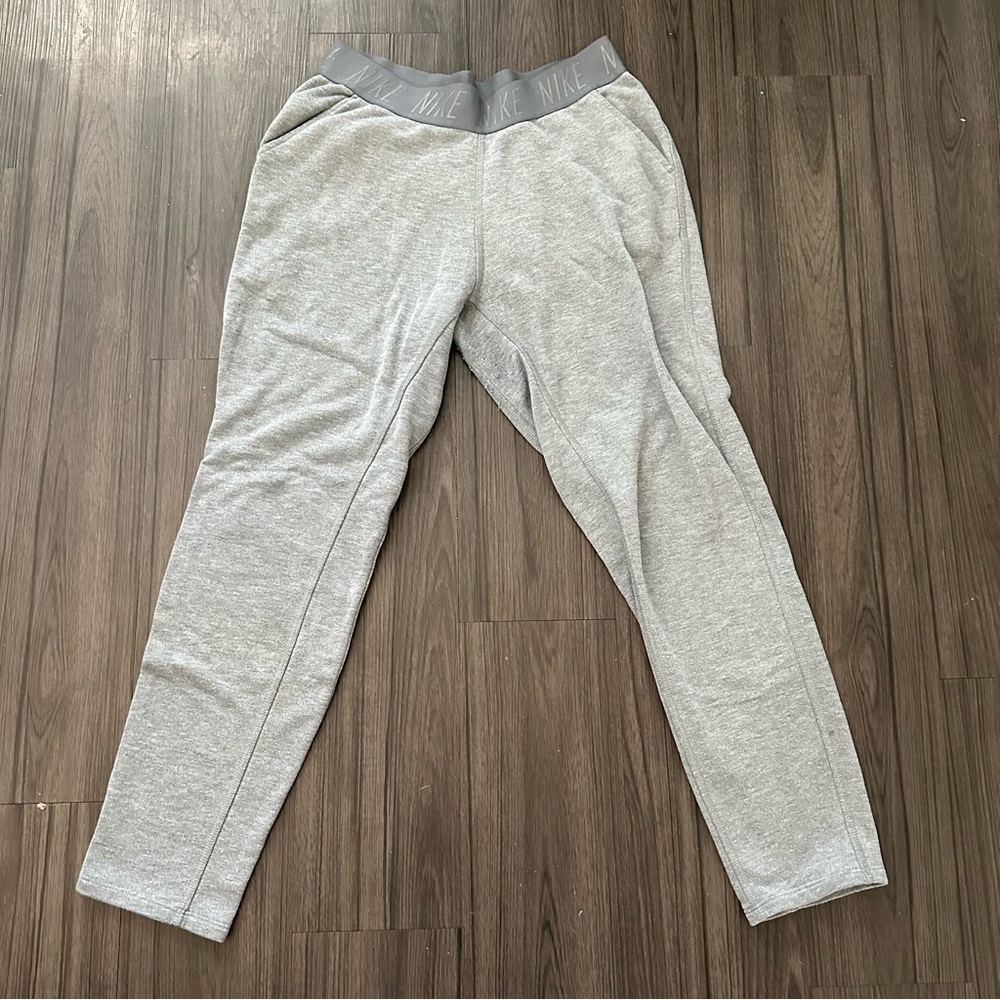 Nike Dri-FIT Gray Joggers Pants | Women’s Medium